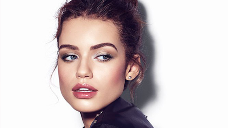 La nueva técnica de maquillaje que querrás dominar se llama strobing La nueva técnica de maquillaje que querrás dominar se llama strobing